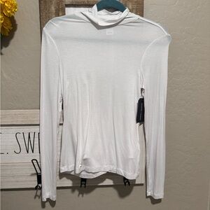 Melrose and market Long Sleeve‎ Women's Top